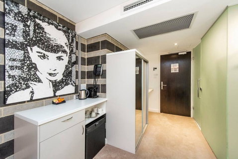 The Nest - Hollywood Style Space With Roof Terrace - Accommodation Brunswick Heads 3
