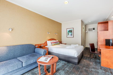 Tonsley Hotel - Accommodation Brunswick Heads 0