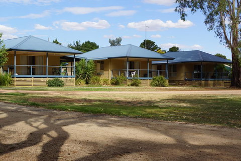 Tooleybuc River Retreat Villas - Accommodation Brunswick Heads 0