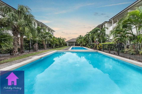 Townsville Luxury Spacious Apt 3 BR-2BTH Pools - Accommodation Brunswick Heads 0