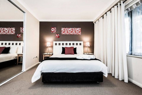 Two Bedroom Apt Next To Perth CBD With Parking. - Accommodation Brunswick Heads 0