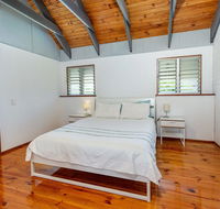 Unique Getaway 300m to Bribie Foreshore Bongaree - Accommodation Brunswick Heads