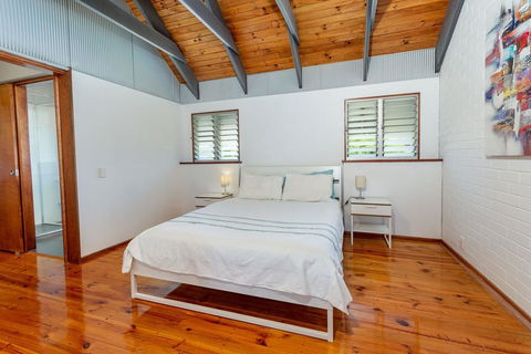 Unique Getaway 300m To Bribie Foreshore, Bongaree - Accommodation Brunswick Heads 0