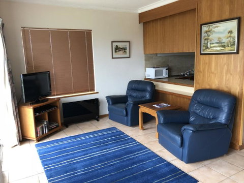 Unit 2, Ballingalla Apartments - Accommodation Brunswick Heads 2