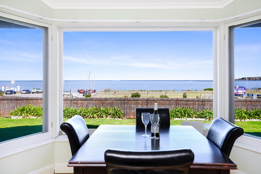 Victor Harbor SA Accommodation Brunswick Heads