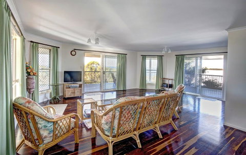 Verandahs - Accommodation Brunswick Heads 2