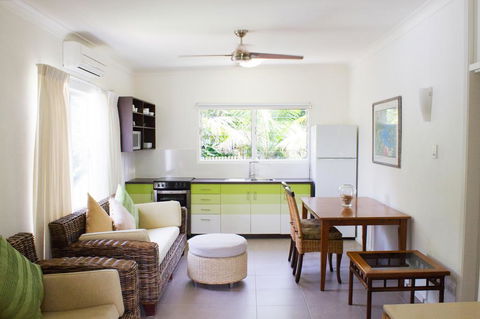 Villa Marine Holiday Apartments Cairns - Accommodation Brunswick Heads 2