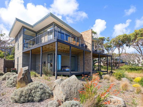 VILLA SARINA - Beautiful Villa In Skenes Creek - Accommodation Brunswick Heads 1