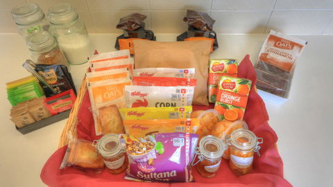 Village Stays Coldstream Gallery Apartment - Accommodation Brunswick Heads 3