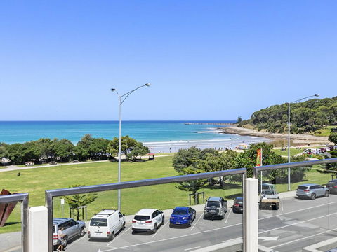 WATERFRONT SEVEN - In The Heart Of Lorne - Accommodation Brunswick Heads 2