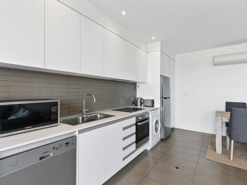 WATERFRONT SEVEN - In The Heart Of Lorne - Accommodation Brunswick Heads 1