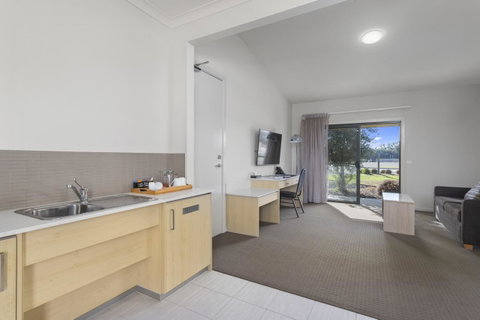 Quality Hotel Point Cook - Accommodation Brunswick Heads 10