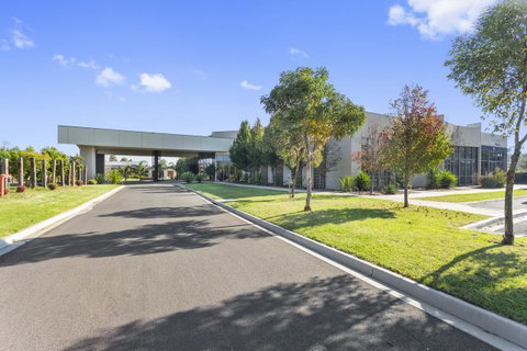 Quality Hotel Point Cook - Accommodation Brunswick Heads 7