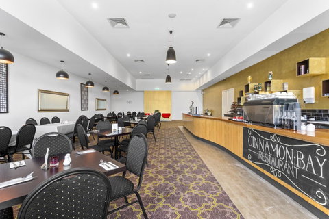 Quality Hotel Point Cook - Accommodation Brunswick Heads 17