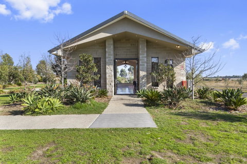 Quality Hotel Point Cook - Accommodation Brunswick Heads 22