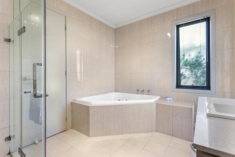 Quality Hotel Point Cook - Accommodation Brunswick Heads 12