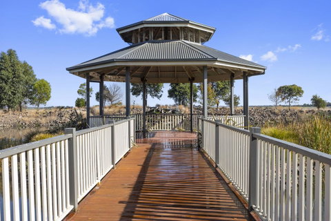 Quality Hotel Point Cook - Accommodation Brunswick Heads 4