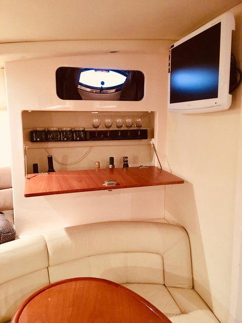 Luxury On The Water (Private Luxurious Boat) - Accommodation Brunswick Heads 4