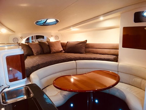 Luxury On The Water (Private Luxurious Boat) - Accommodation Brunswick Heads 2