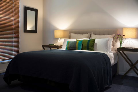 Lake Como Villa - Accommodation Brunswick Heads 9