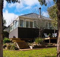 Lake Como Villa - Accommodation Brunswick Heads