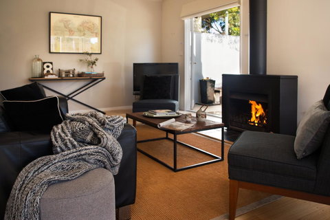 Lake Como Villa - Accommodation Brunswick Heads 2