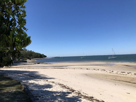 Bribie Island Hotel - Accommodation Brunswick Heads 9