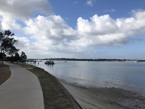 Bribie Island Hotel - Accommodation Brunswick Heads 5