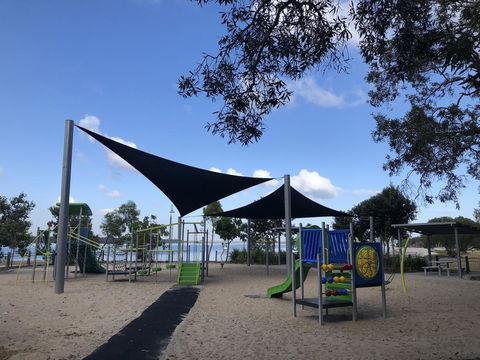 Bribie Island Hotel - Accommodation Brunswick Heads 23