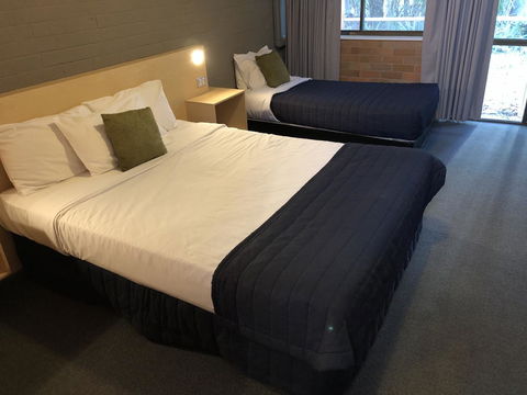 Bribie Island Hotel - Accommodation Brunswick Heads 1