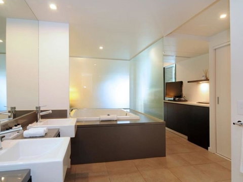 Luxury Apartments At Temple Resort And Spa Port Douglas - Accommodation Brunswick Heads 37