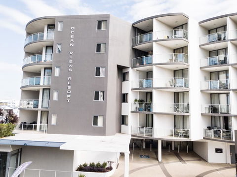 Ocean Views Resort Caloundra - Accommodation Brunswick Heads 4