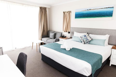 Ocean Views Resort Caloundra - Accommodation Brunswick Heads 25