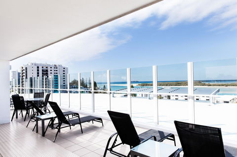 Ocean Views Resort Caloundra - Accommodation Brunswick Heads 9