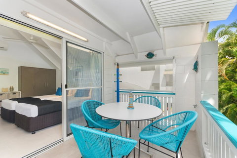 By The Sea Port Douglas - Accommodation Brunswick Heads 10