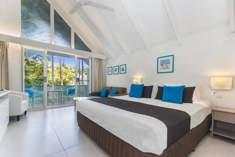 By The Sea Port Douglas - Accommodation Brunswick Heads 9