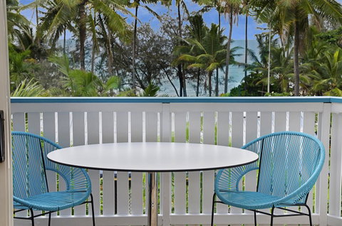 By The Sea Port Douglas - Accommodation Brunswick Heads 5