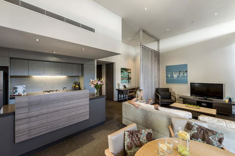 Oaks Redcliffe Mon Komo Suites - Accommodation Brunswick Heads 20