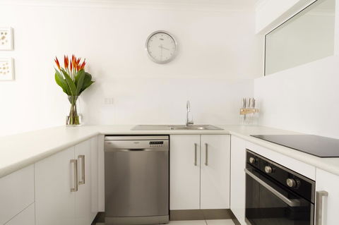 The White House Port Douglas - Accommodation Brunswick Heads 10