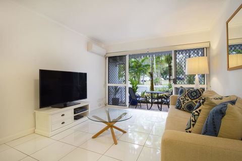 The White House Port Douglas - Accommodation Brunswick Heads 16