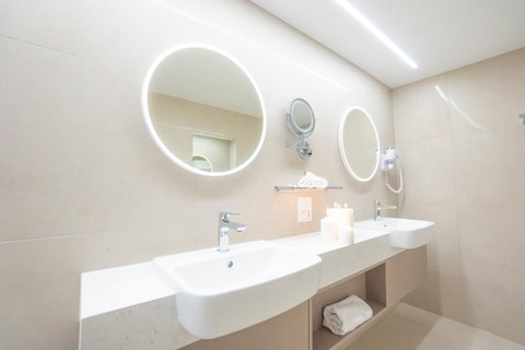 Pacific Hotel Cairns - Accommodation Brunswick Heads 24