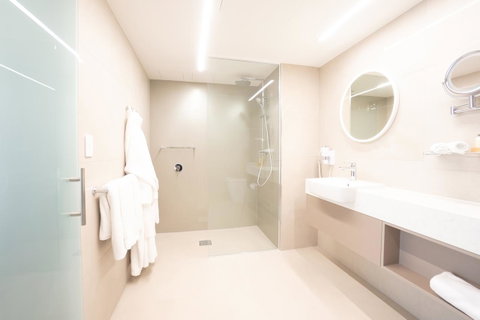 Pacific Hotel Cairns - Accommodation Brunswick Heads 5