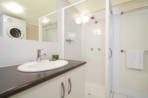 The Port Douglas Queenslander - Accommodation Brunswick Heads 10