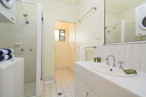 The Port Douglas Queenslander - Accommodation Brunswick Heads 12