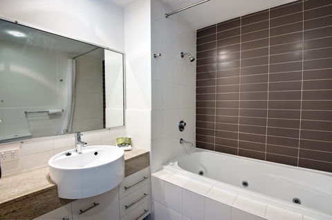 The Point Resort - Accommodation Brunswick Heads 2