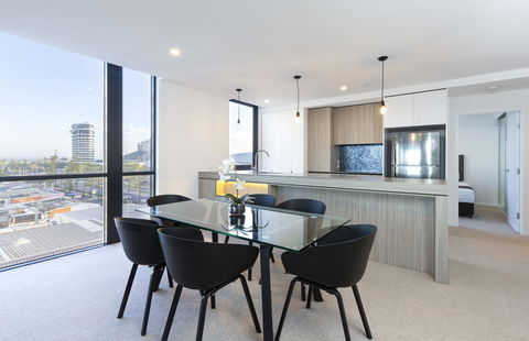 Qube Broadbeach - Accommodation Brunswick Heads 43