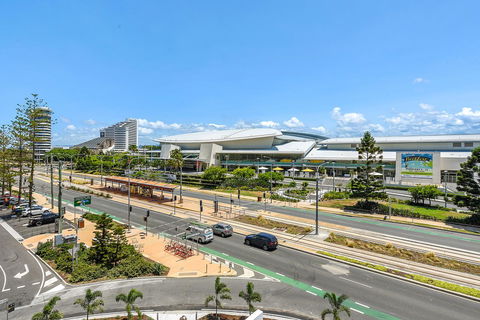 Qube Broadbeach - Accommodation Brunswick Heads 18