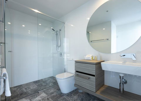 Qube Broadbeach - Accommodation Brunswick Heads 5