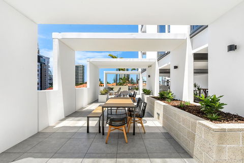 Qube Broadbeach - Accommodation Brunswick Heads 21