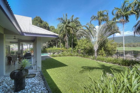 Tranquility By The Course Port Douglas - Accommodation Brunswick Heads 7